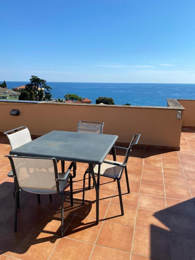 Welcome Riviera - Attico San Faustino 165 Mq Piu 110 Mq Di Terrazza- In Villa 700 ,Vista Mare Strepitosa-100 M Dalla Spiaggia-Parking Esclusivo Rapallo Zewnętrze zdjęcie