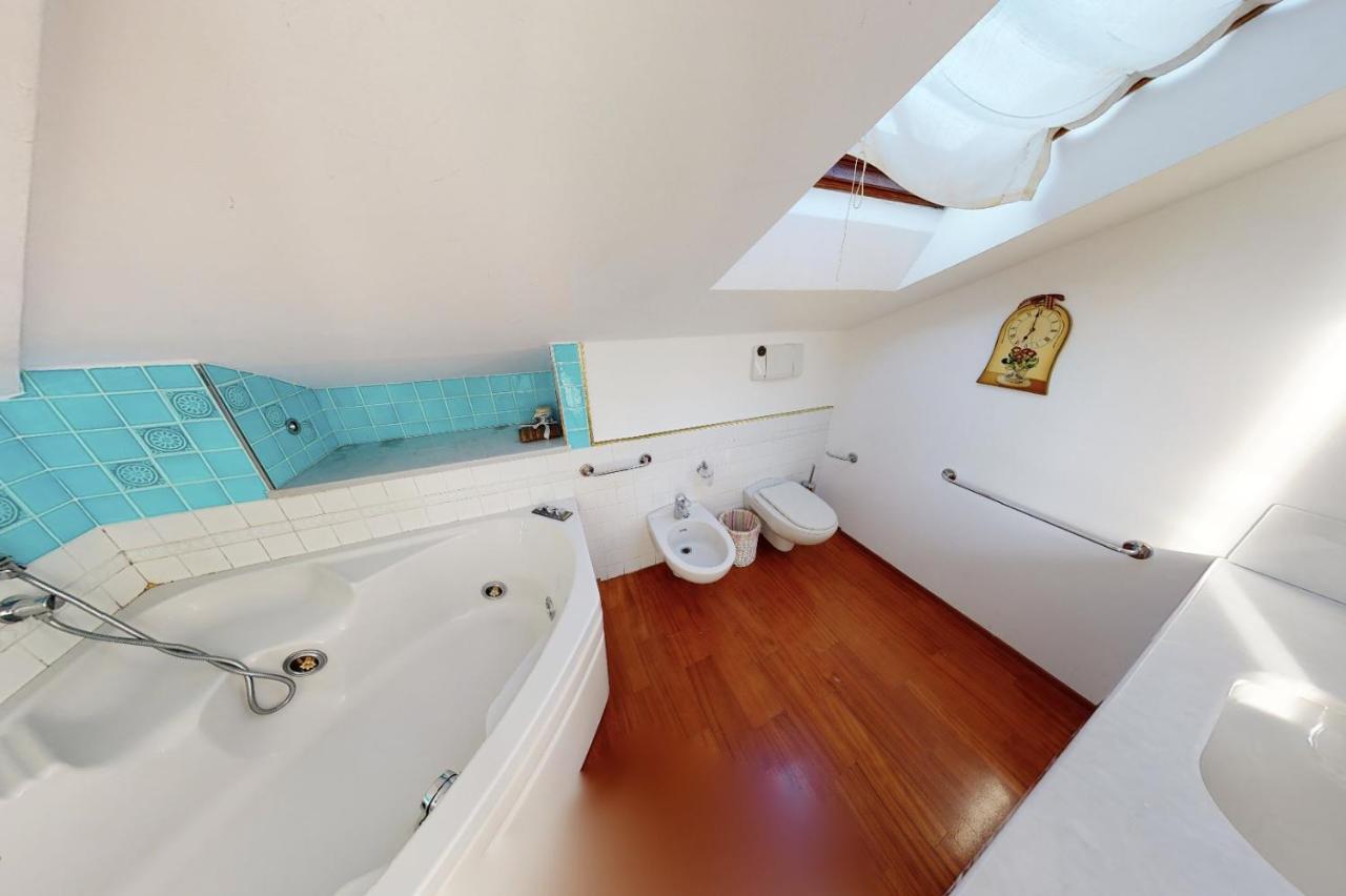 Welcome Riviera - Attico San Faustino 165 Mq Piu 110 Mq Di Terrazza- In Villa 700 ,Vista Mare Strepitosa-100 M Dalla Spiaggia-Parking Esclusivo Rapallo Zewnętrze zdjęcie