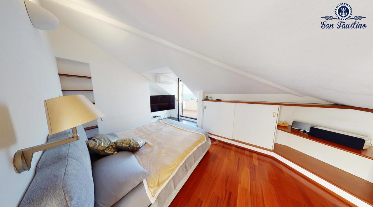 Welcome Riviera - Attico San Faustino 165 Mq Piu 110 Mq Di Terrazza- In Villa 700 ,Vista Mare Strepitosa-100 M Dalla Spiaggia-Parking Esclusivo Rapallo Zewnętrze zdjęcie