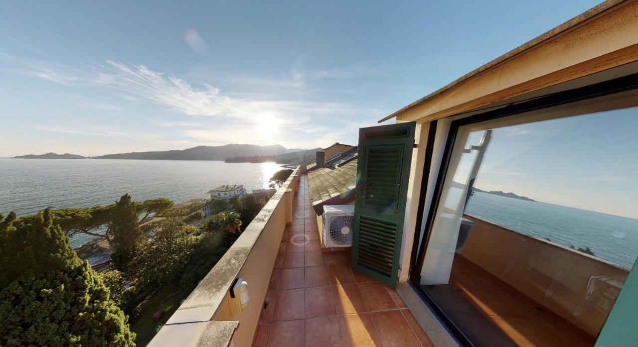 Welcome Riviera - Attico San Faustino 165 Mq Piu 110 Mq Di Terrazza- In Villa 700 ,Vista Mare Strepitosa-100 M Dalla Spiaggia-Parking Esclusivo Rapallo Zewnętrze zdjęcie